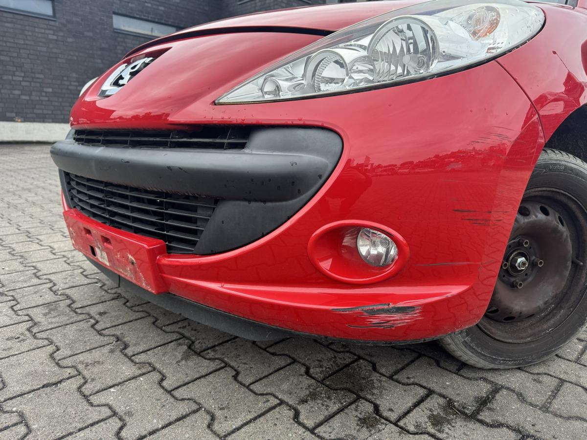 Peugeot 206+ original Stossf&auml;nger Sto&szlig;stange vorne mit Nebelscheinwerfern KKN Rot Aden Bj.2010